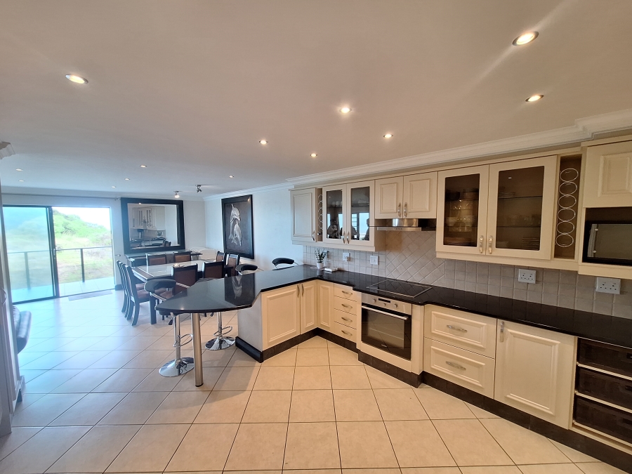 3 Bedroom Property for Sale in Wavecrest Eastern Cape